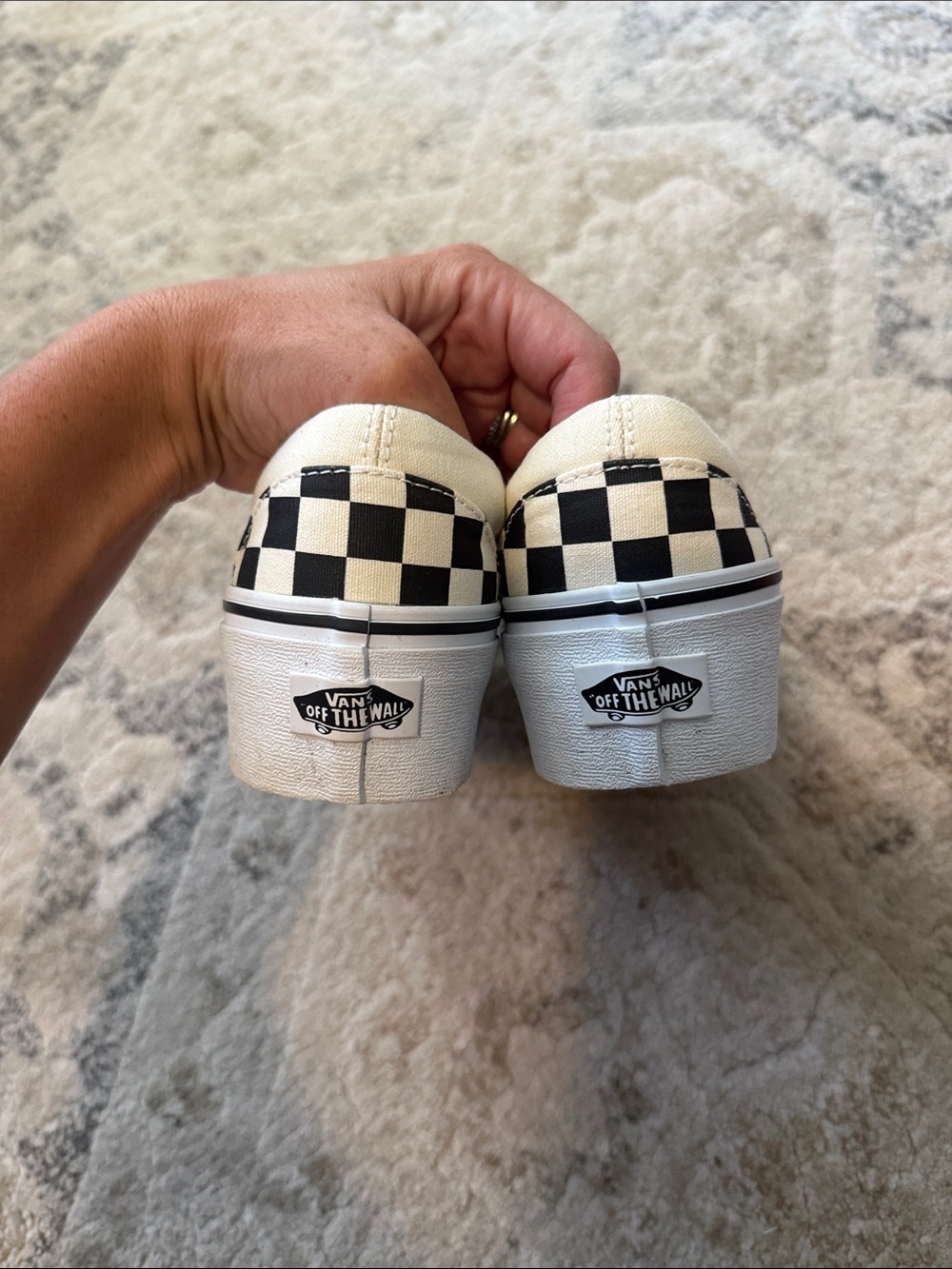 Woman’s platform Vans checkered size 7 - Picture 3 of 6